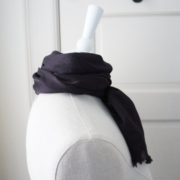 Vintage Echo 100% Silk Dark Purple Long Lightweight Neck Scarf - Picture 5 of 7